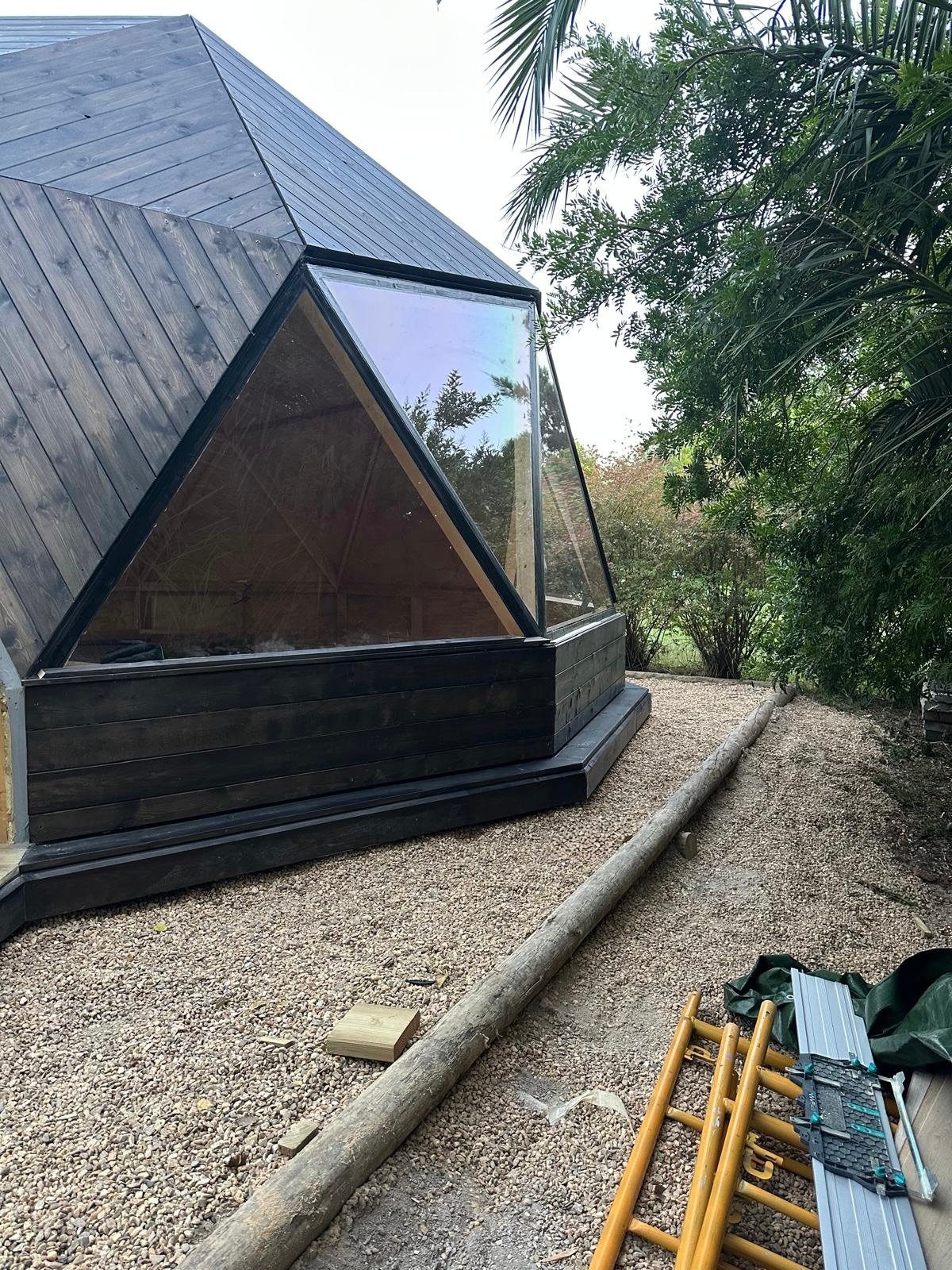 f8f3f9bf-9ef1-41c3-a802-995f6b5571d1