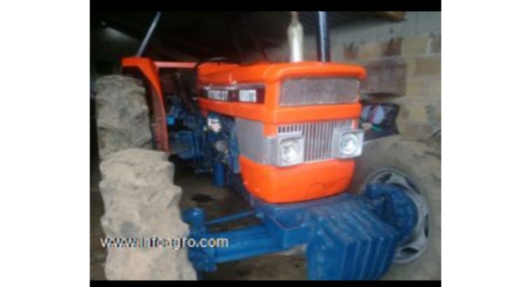 Se vende tractor kubota 7500