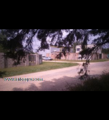 Se vende terreno industrial en pilar de 1500 m2