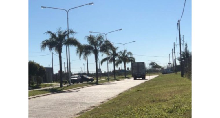 TERRENO SOBRE AVENIDA, ACEQUIAS DEL AIRE – ROLDAN