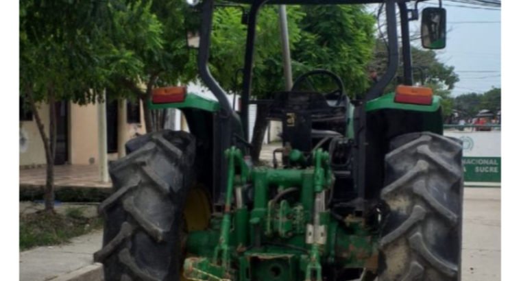 Vendo Jhon Deere 6400 Precio Negociable