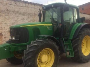 JOHN DEERE – 6820