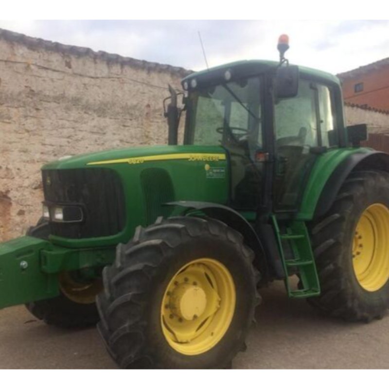 JOHN DEERE – 6820