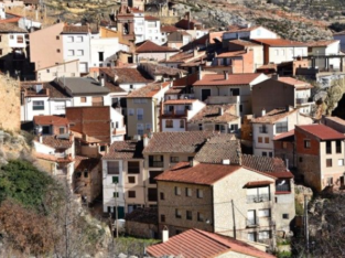 Gestión de restaurante y local en Vallanca