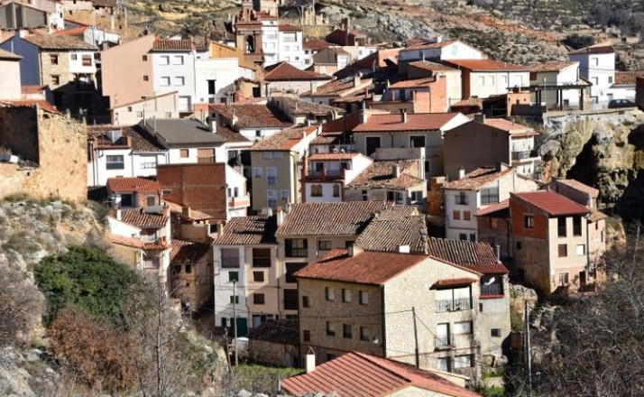 Gestión de restaurante y local en Vallanca