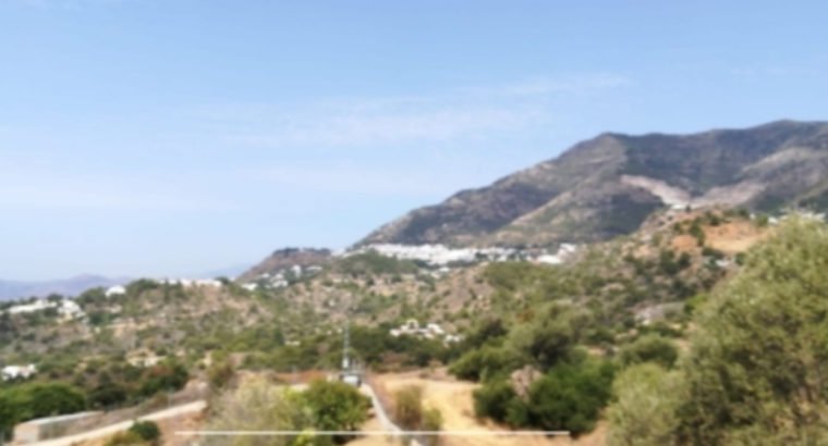 FINCA RURAL EN MIJAS