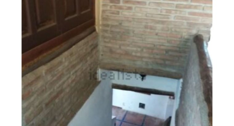 CASA RURAL EN VENTA EN LANJARON