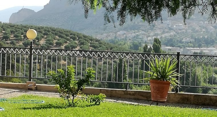 casa de campo en los Villares de Jaén