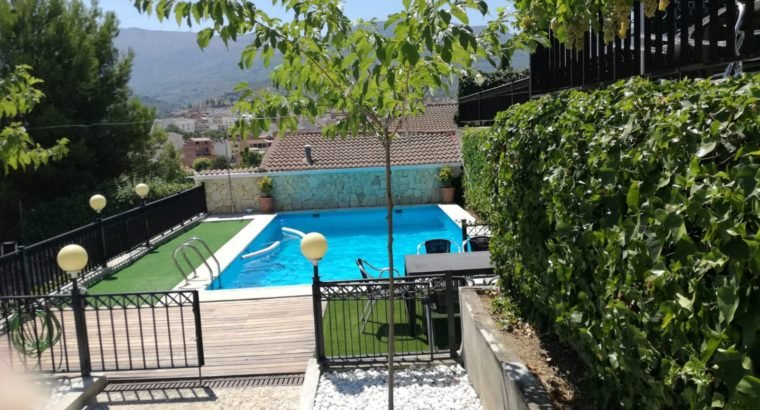 casa de campo en los Villares de Jaén