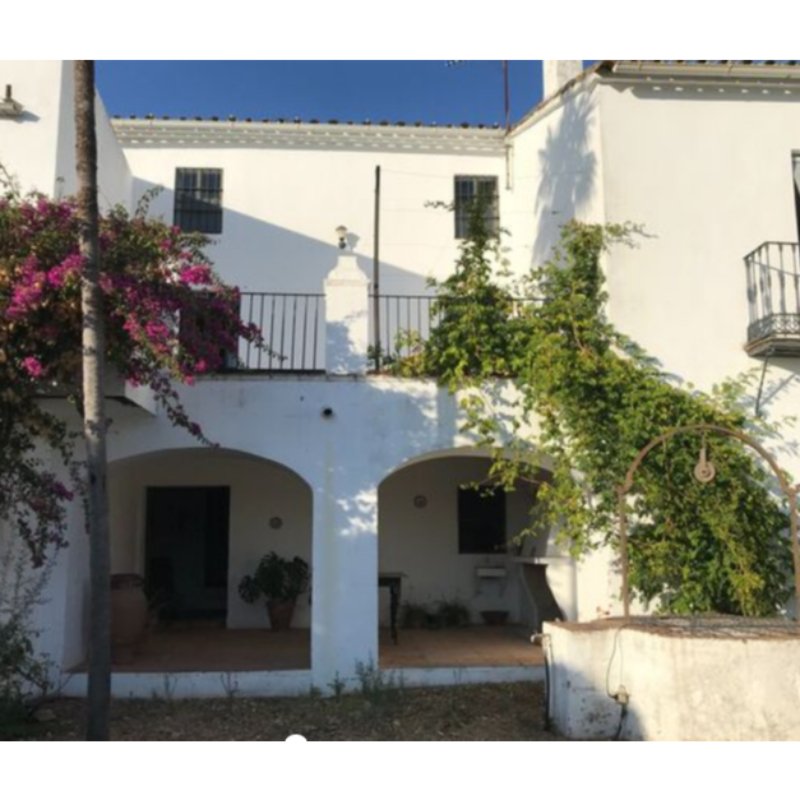 GRAN CASA RURAL CON PARCELA DE 1000 M