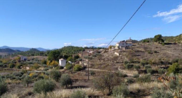 VIVIENDA CON ENCANTO EN SIERRA DEL SEGUR