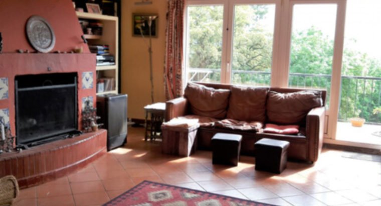 CASA EN BARRIOS