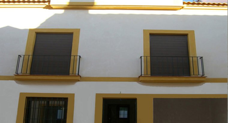 Casa urbana en la sierra