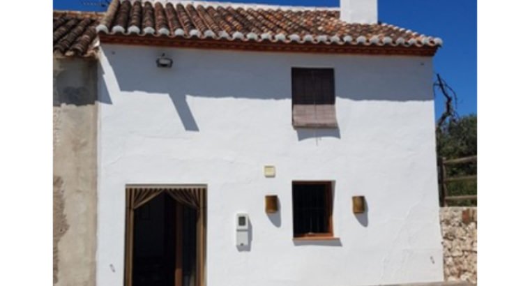 FINCA EN COMARES