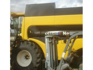 COSECHADORA NEW HOLLAND CS640