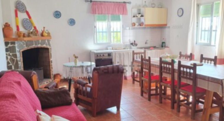 CASA RURAL EN VENTA EN VELEZ DE BENAUDAL