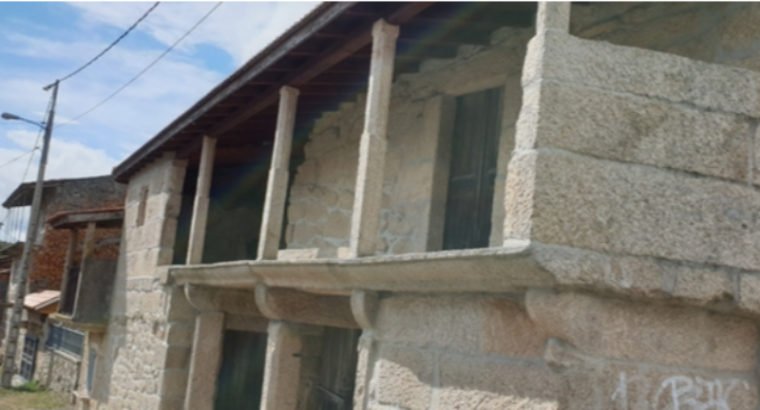 CASA CON ESTRUCTURA Y TEJADO NUEVOS