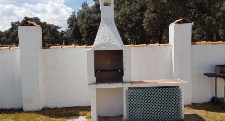 Se vende preciosa dehesa de encinas con golf