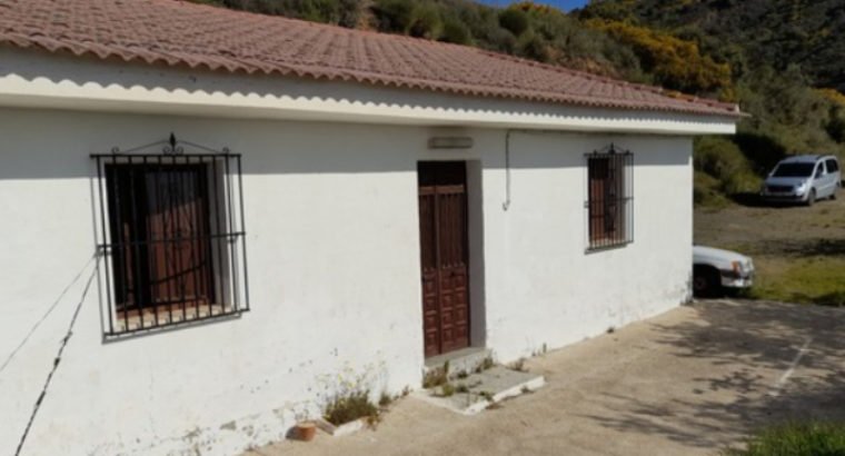 SE VENDE FINCA SANTO PITAR- COMARES