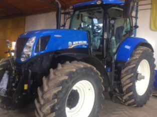 SE VENDE NEW HOLLAND – T7. 220