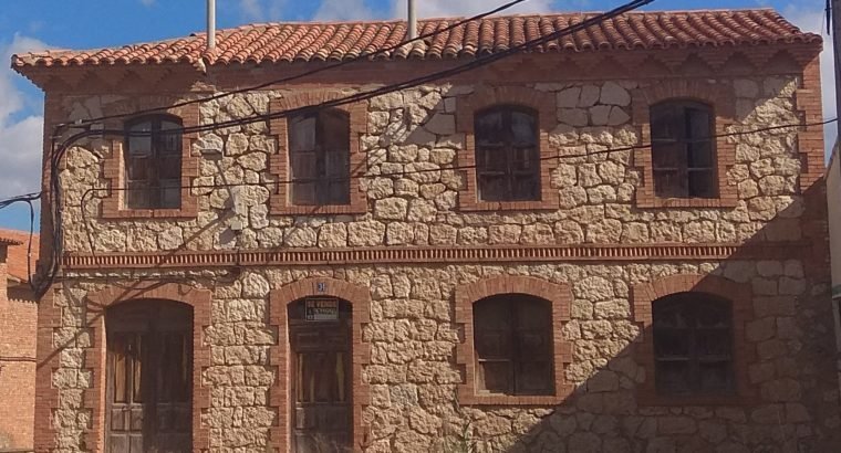 Vivenda singular en Alfambra (Teruel)