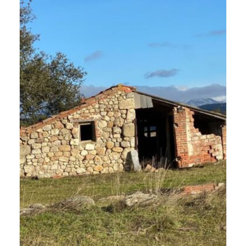 CASA CON TERRENO PARA REHABILITAR