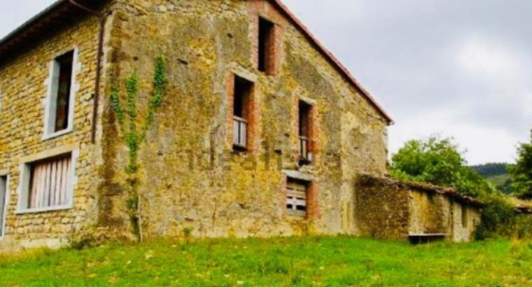 CASA CON TERRENO