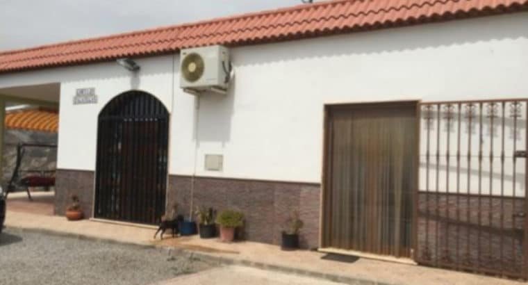 VIVIENDA EN ALCOLEA – PARAJE TAJAULE