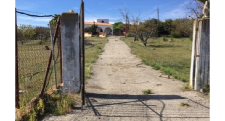 SE VENDE TERRENO EN ESTEPONA