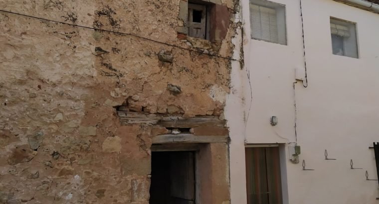 Oportunidad, casa a reformar en Alto Tajo