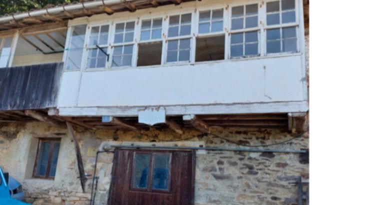 SE VENDE CASA EN TINEO