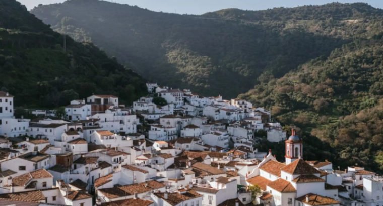 Benarrabá, pueblo de oportunidades.”