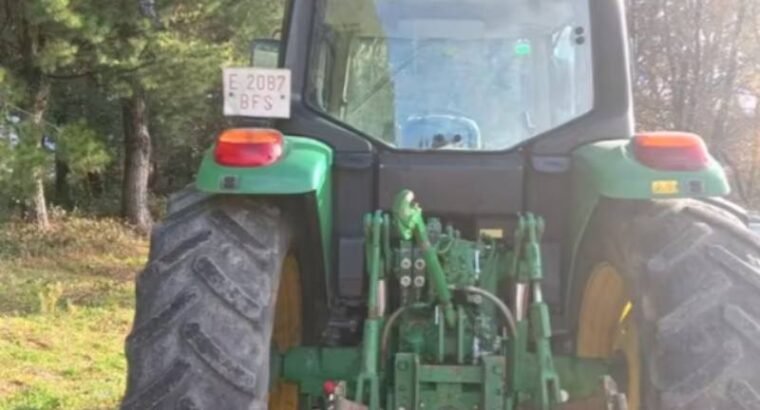 JOHN DEERE – 6330