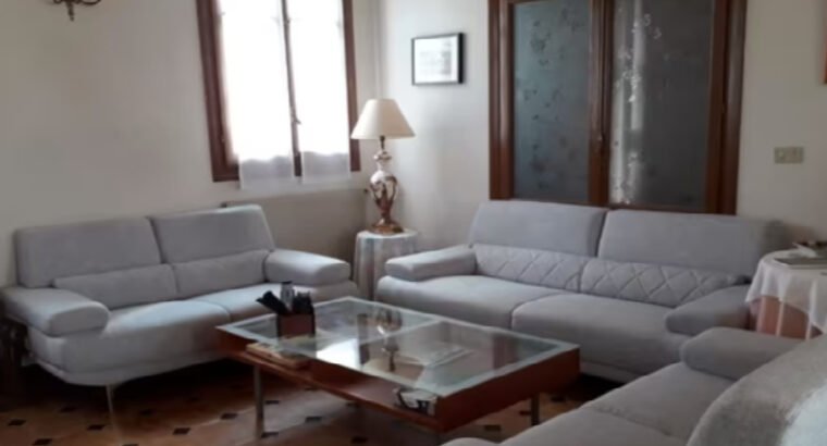 SE VENDE VIVIENDA EN ABALOS – AV. LA RIOJA